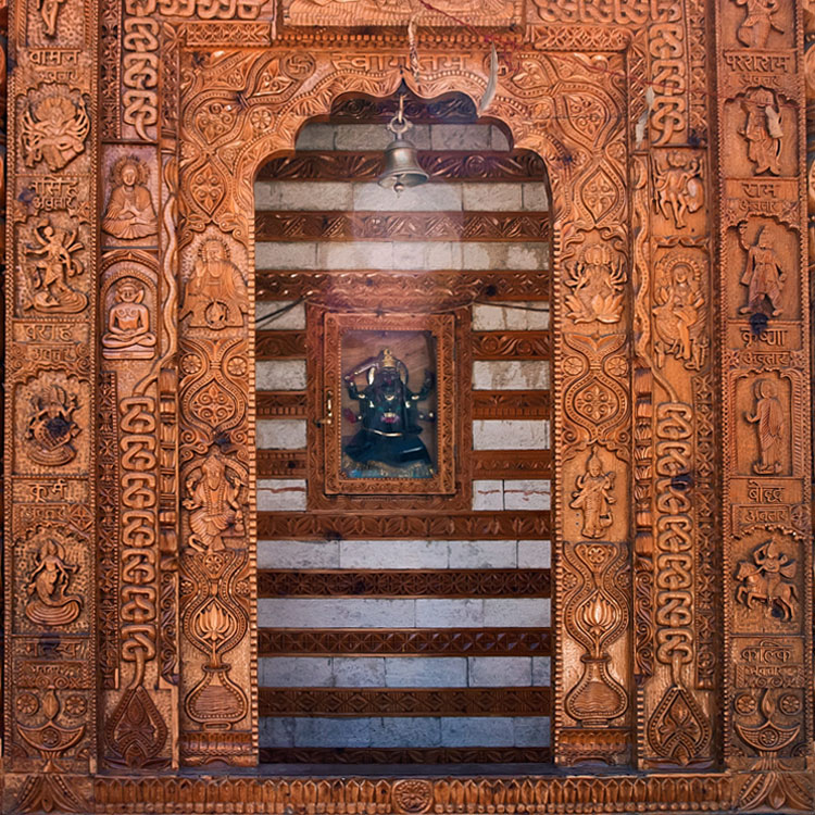 manali hadimba temple himachal tours mall road